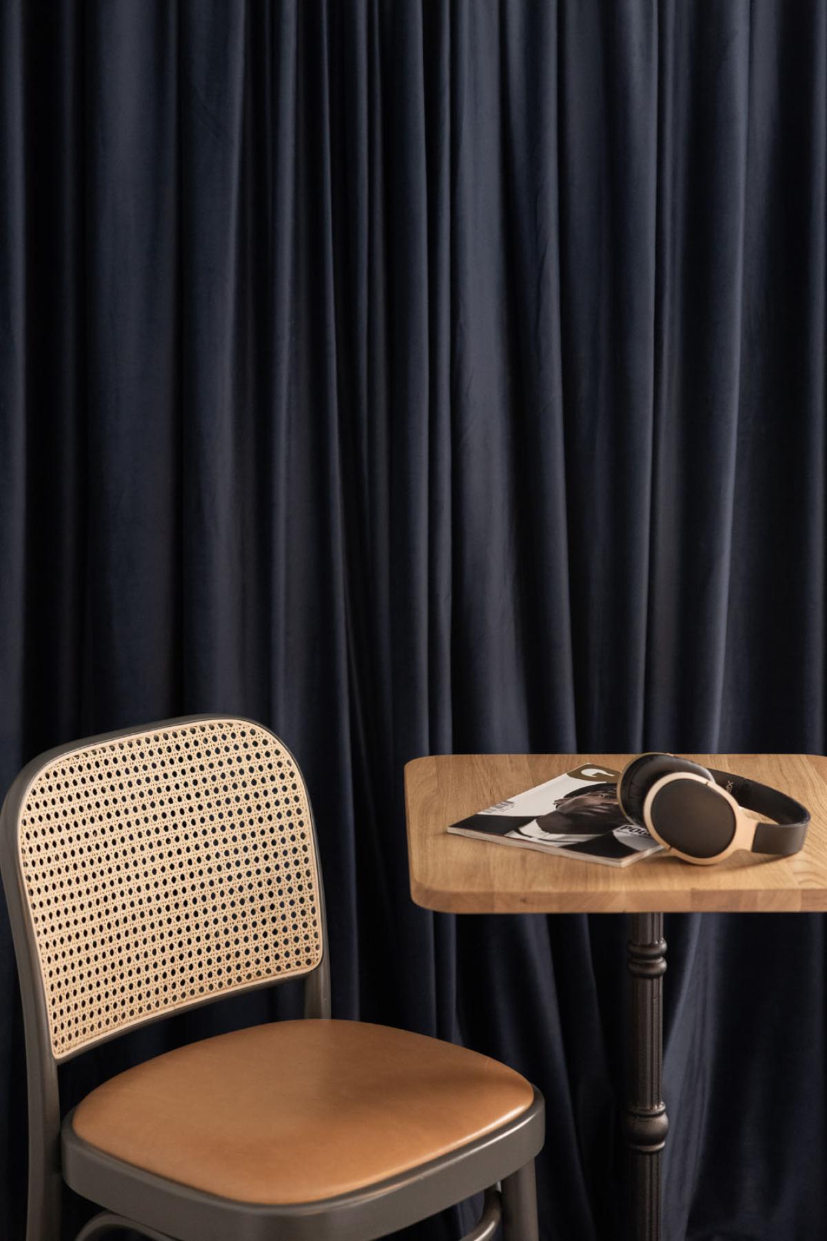 Premium / 1.75 Le Charme – Hôtel design Paris 13, chambres, bistrot & bar